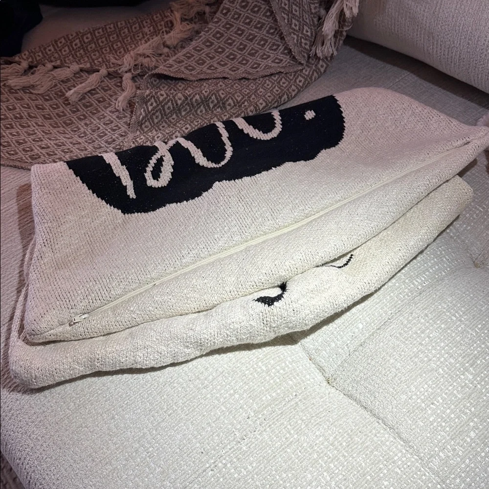 sweet street cream throw